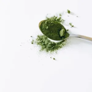 Green botanical extract powder